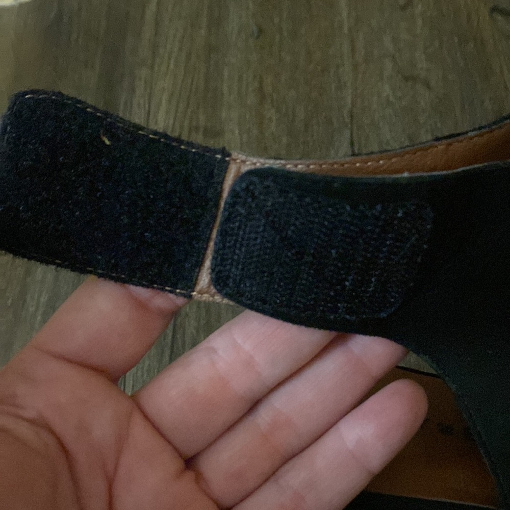 Lucky Brand Size 8 Shoes - Picture 6 of 7